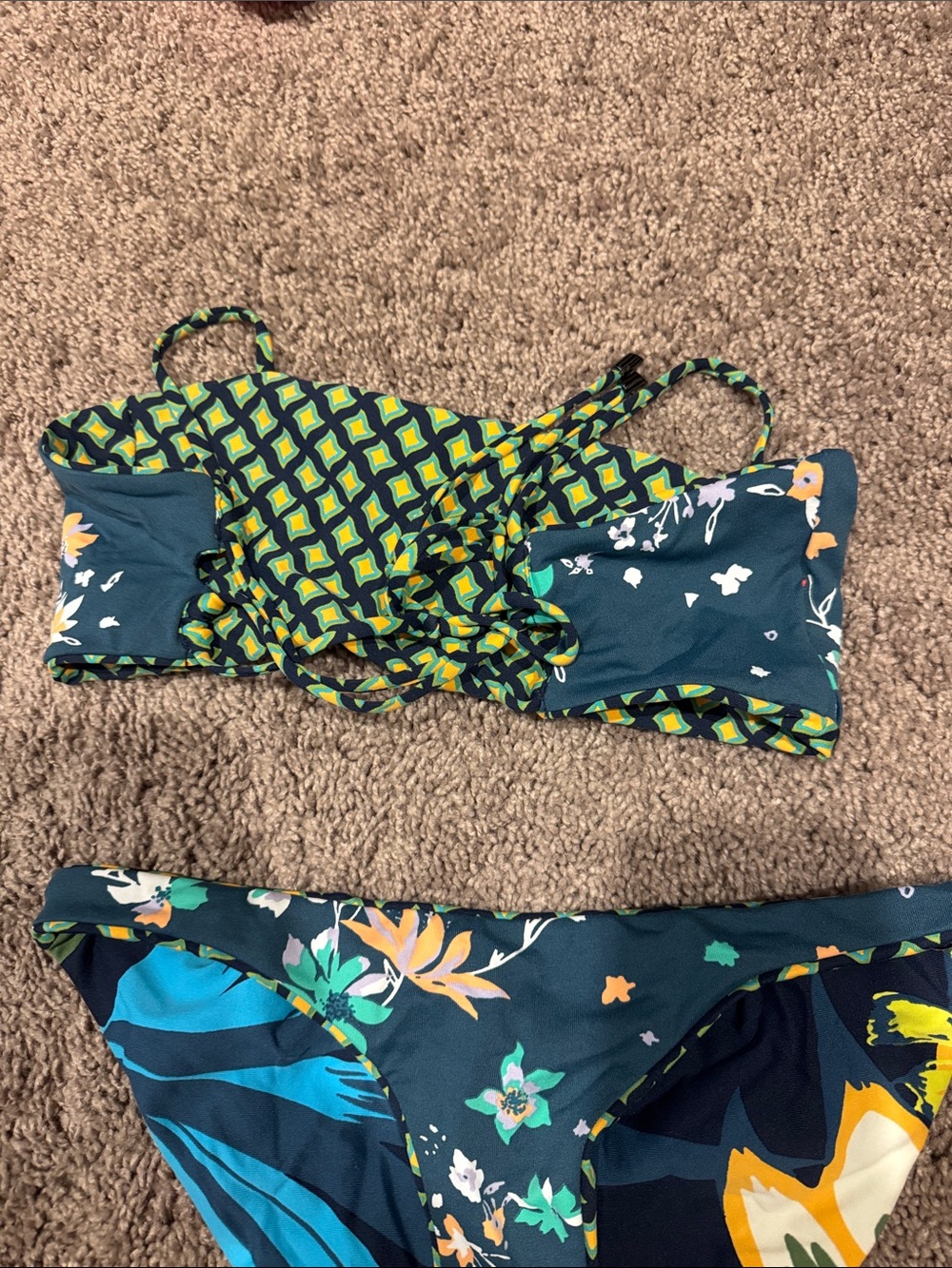 Green Patterned Two-Piece Bikini Set - Picture 3 of 3